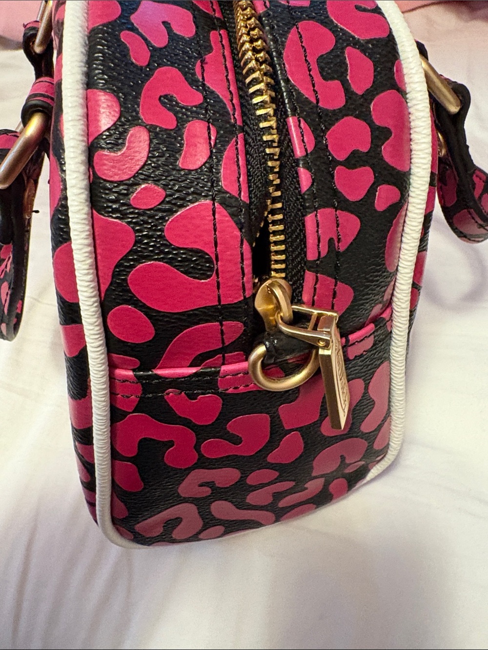 Von Dutch Black and Hot Pink Leopard Bowling Bag - Picture 6 of 12